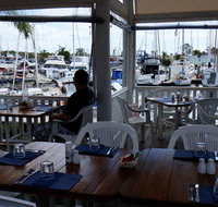 Marina Bar and Grill - Queensland Tourism
