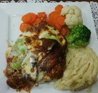 Simons Tavern Restaurant - Queensland Tourism