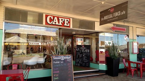 The Musical Fence Cafe - Queensland Tourism 0
