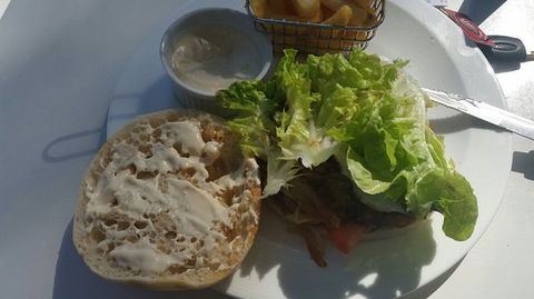 Migaloo's Cafe - Queensland Tourism 0
