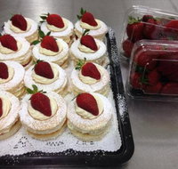 The Flying Pie Man - Queensland Tourism