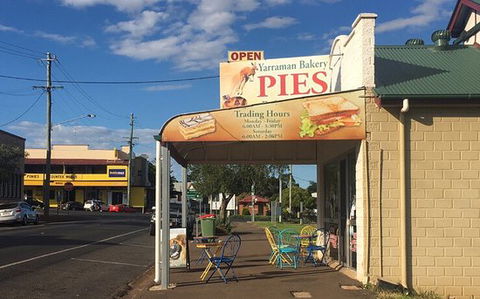 Yarraman Bakery - Queensland Tourism 0