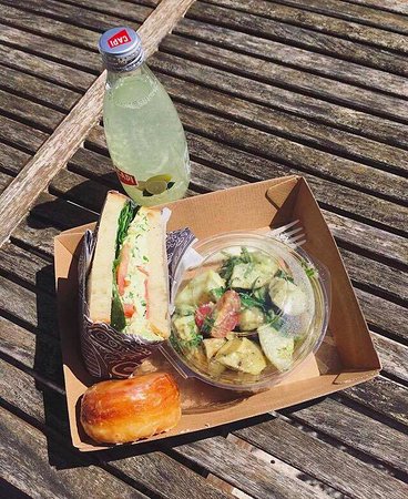 Smith And Deli - QLD Tourism 0