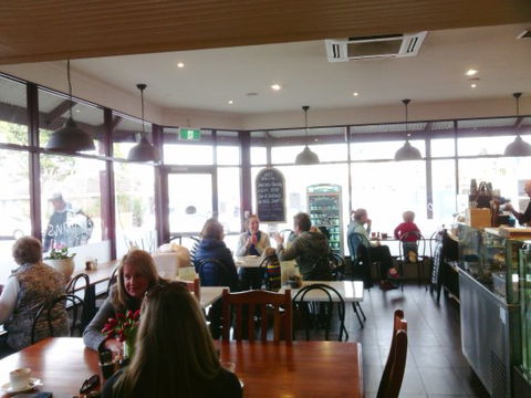 Rosey Joans - QLD Tourism 0