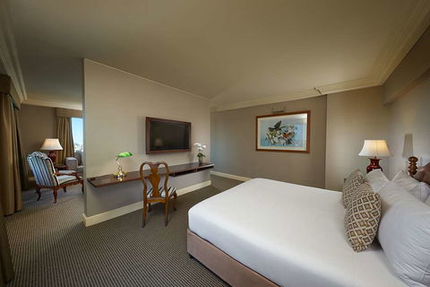 The Stamford Plaza Brisbane - QLD Tourism 12