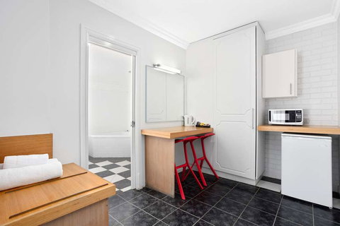 Comfort Inn, The International - Queensland Tourism 8