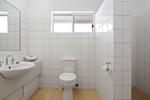 Comfort Inn, The International - Queensland Tourism 10