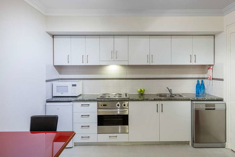 Nesuto Mounts Bay Perth Apartment Hotel - QLD Tourism 17