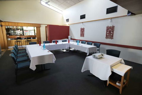 Emerald Central Hotel - Queensland Tourism 8