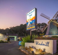 The Big Windmill Motor Lodge - Queensland Tourism