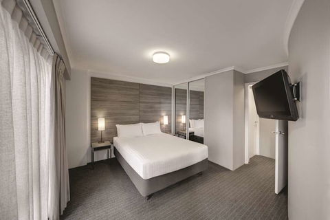 Adina Serviced Apartments James Court - Queensland Tourism 13