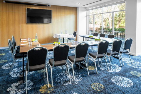 Hotel Urban St Leonards - Queensland Tourism 8