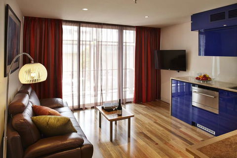 Salamanca Wharf Hotel - QLD Tourism 5