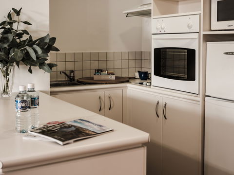 Salamanca Suites - QLD Tourism 3