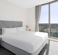 Meriton Suites George St - QLD Tourism