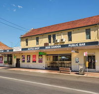Nightcap at Regents Park Hotel - Queensland Tourism