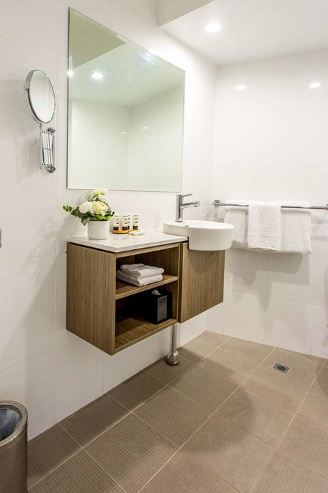 Pacific Hotel Brisbane - QLD Tourism 1