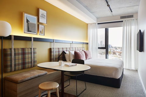 Lanbruk Apartment Hotel-Richomnd Hill - QLD Tourism 3