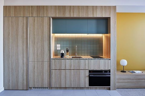 Lanbruk Apartment Hotel-Richomnd Hill - QLD Tourism 5