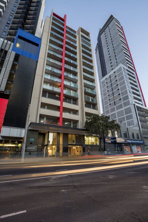 Aria Hotel Apartments - QLD Tourism 0