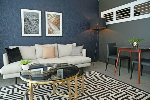 Alex Perry Hotel and Apartments - QLD Tourism 6