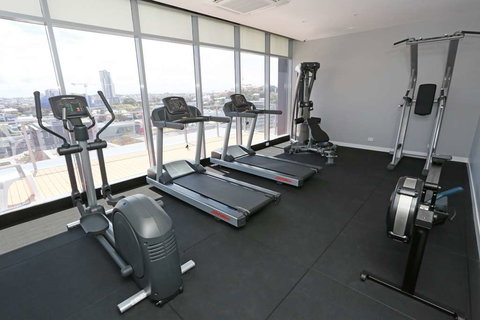 Alex Perry Hotel and Apartments - QLD Tourism 12