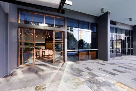 Alpha Mosaic Hotel - QLD Tourism 1