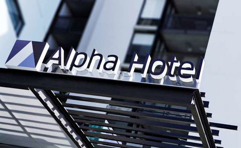 Alpha Mosaic Hotel - QLD Tourism 2
