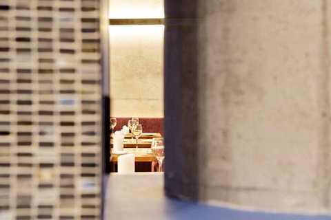 Alpha Mosaic Hotel - QLD Tourism 12