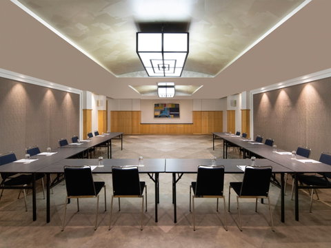 Swissotel Sydney - QLD Tourism 12