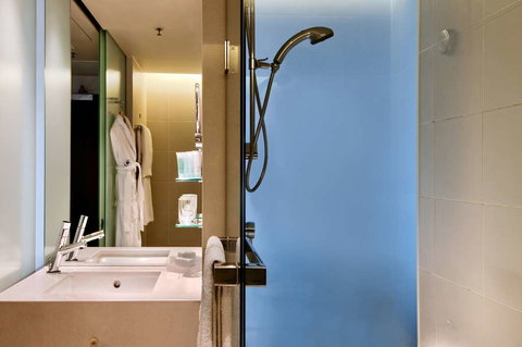 Hilton Sydney - QLD Tourism 7