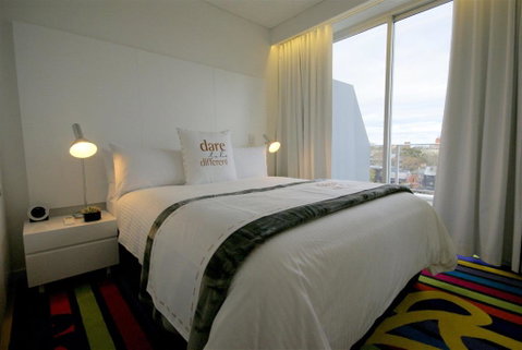 Adge Apartment Hotel - QLD Tourism 6