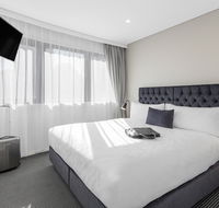 Meriton Suites Kent Street - QLD Tourism