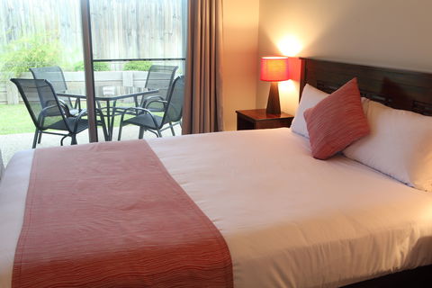 Direct Hotels - Villas On Rivergum - Queensland Tourism 2