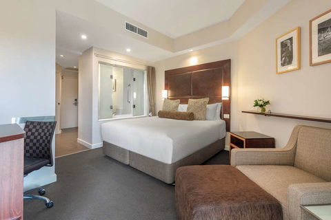 Amora Hotel Riverwalk Melbourne - QLD Tourism 7