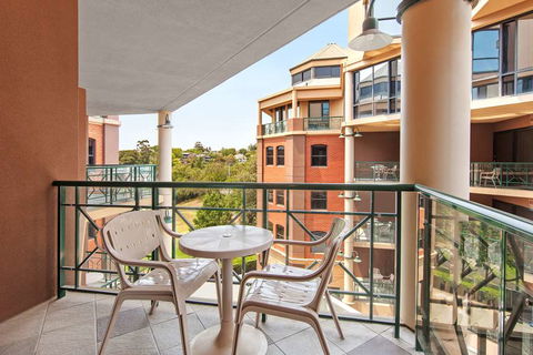 Amora Hotel Riverwalk Melbourne - QLD Tourism 16