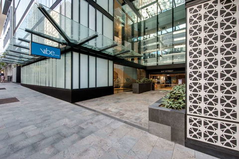 Vibe Hotel North Sydney - Queensland Tourism 1