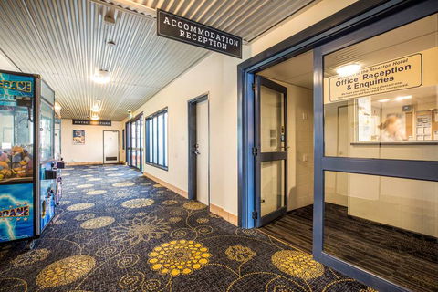 Atherton Hotel - QLD Tourism 1