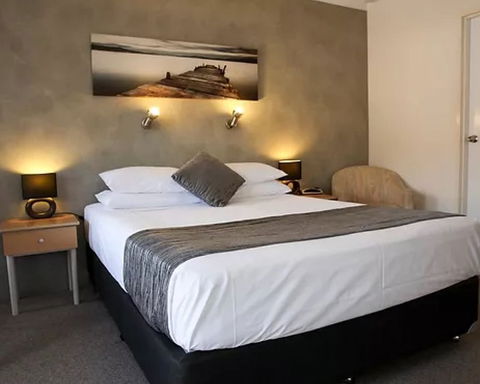 Bella Villa Motor Inn - Queensland Tourism 0