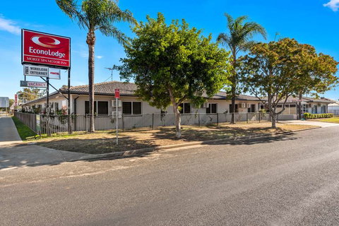 Econo lodge Moree Spa Motor Inn - Queensland Tourism 0