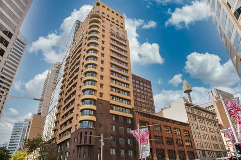 YEHS Hotel Sydney Harbour Suites - Queensland Tourism 1