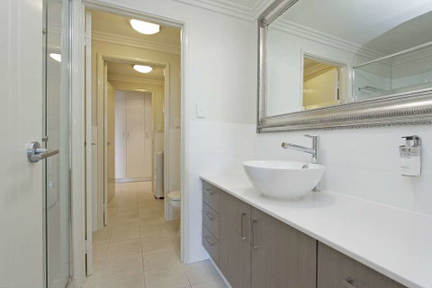 Zappeion Apartments - QLD Tourism 2