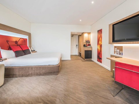 Novotel Sydney Rooty Hill - QLD Tourism 2
