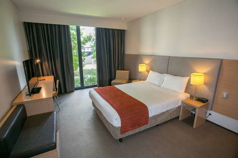 Alpha Hotel Eastern Creek - QLD Tourism 2