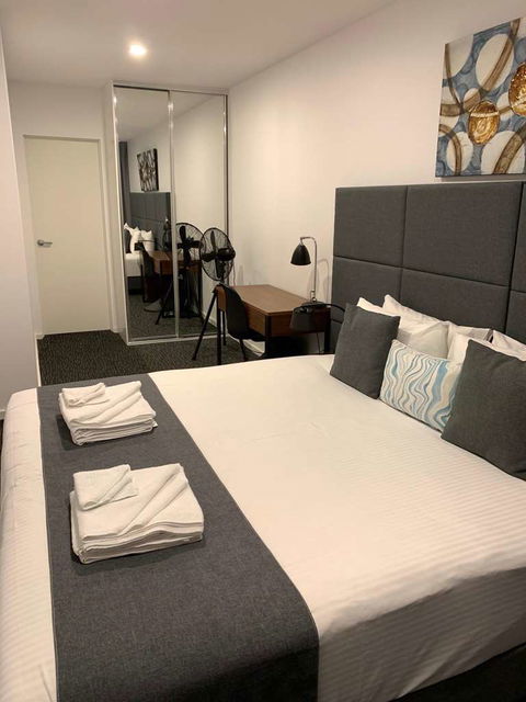 Adelaide Dress Circle Apartments - Queensland Tourism 1