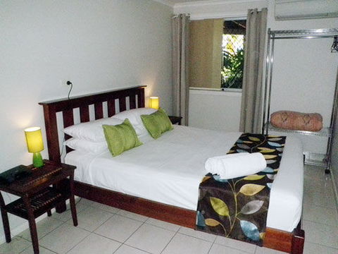 Airlie Apartments - QLD Tourism 0