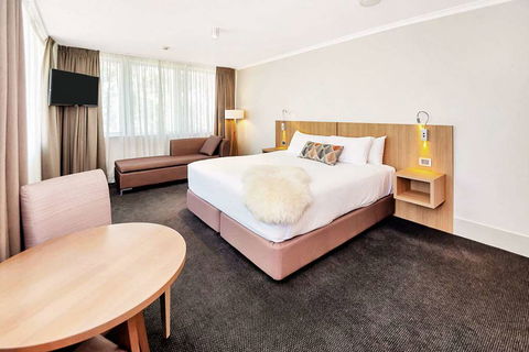 Clarion Hotel Townsville - QLD Tourism 3
