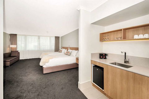Clarion Hotel Townsville - QLD Tourism 6