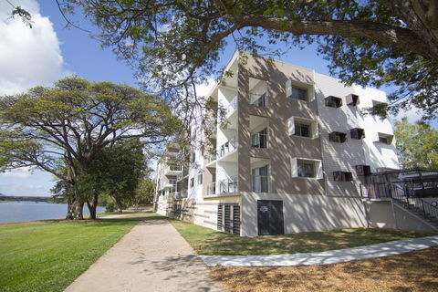 Itara & Jacana Apartments - QLD Tourism 1