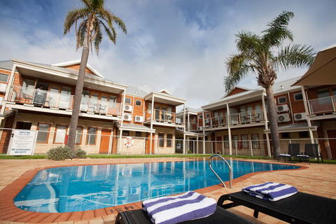Royal Palms Resort by Nightcap - QLD Tourism 7